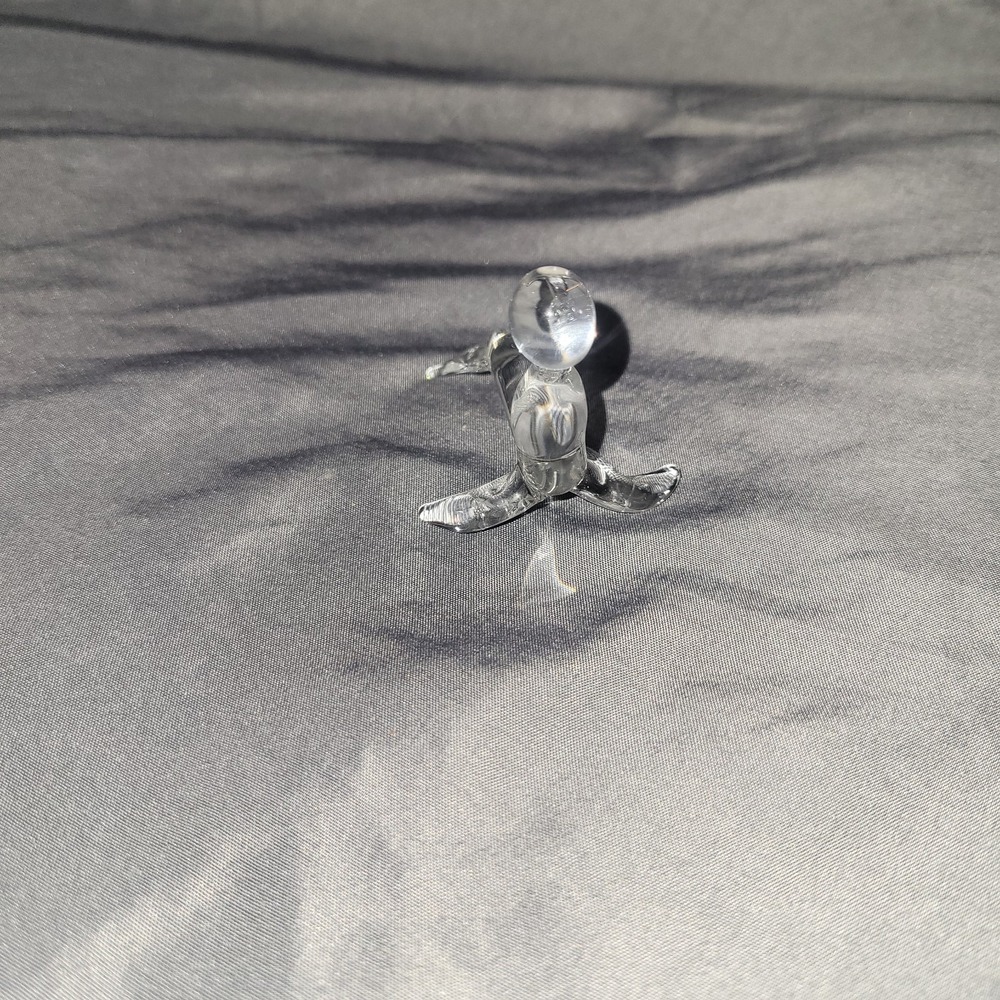 Vintage Clear Blown Glass Seal With A Ball - Picture 2 of 6